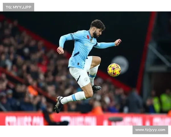 曼城7号后卫精彩表现全解析 他如何成为防线上的中流砥柱 曼城7号后卫精彩表现全解析 他如何成为防线上的中流砥柱